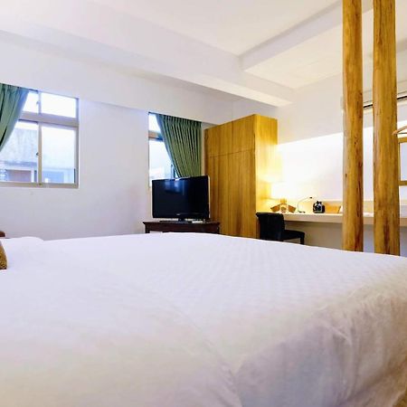Shire Homestay Luodong Exterior foto